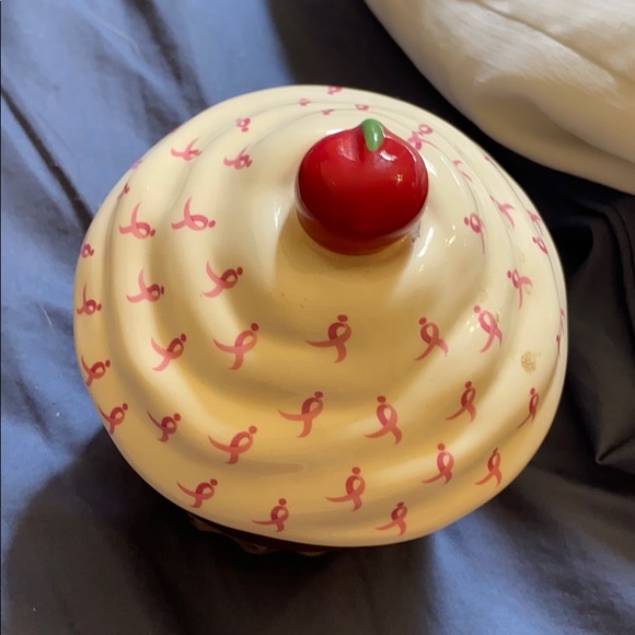 Pandora jewelry container Susan J. Komen - Picture 1 of 4